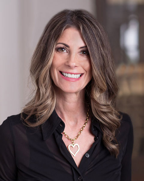 Annissa headshot